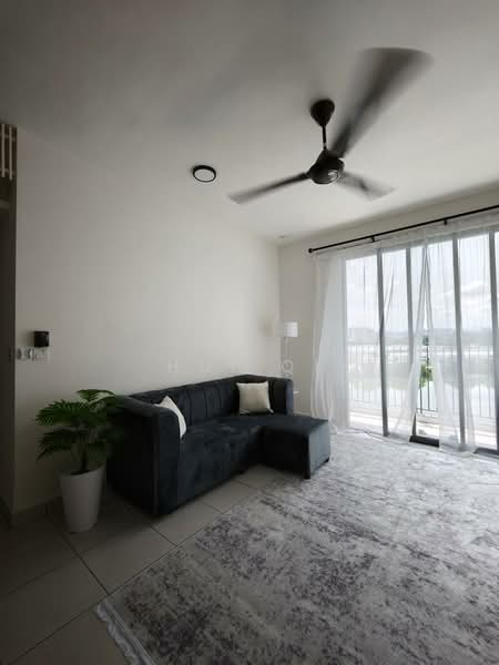 Servis Apartment untuk Disewa di E'Island Lake Haven - Hui Qi - Living Room - PropertyGuru.com.my