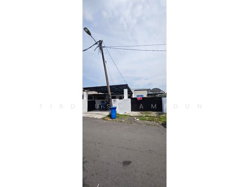 1-storey Terraced House for Sale in Taman Ladang Jaya (Shah Alam) - Firdaus Hamidun - PropertyGuru.com.my