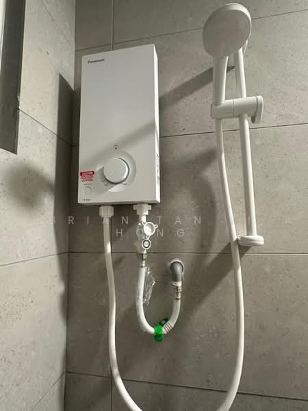 Servis Apartment untuk Disewa di 168 Park Residensi Selayang - Brian Tan Yi Hong - Bathroom - PropertyGuru.com.my
