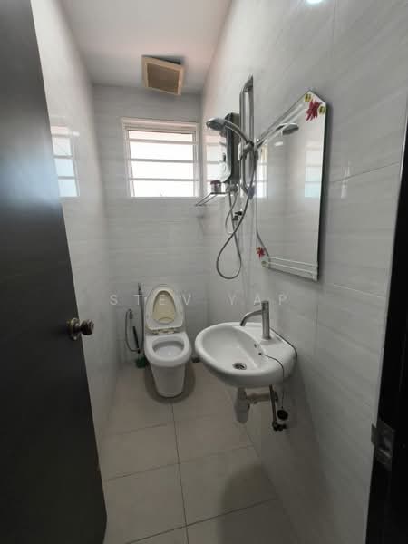 Bungalow for Sale in Kota Kinabalu (Sabah) - Stev Yap - Bathroom - PropertyGuru.com.my