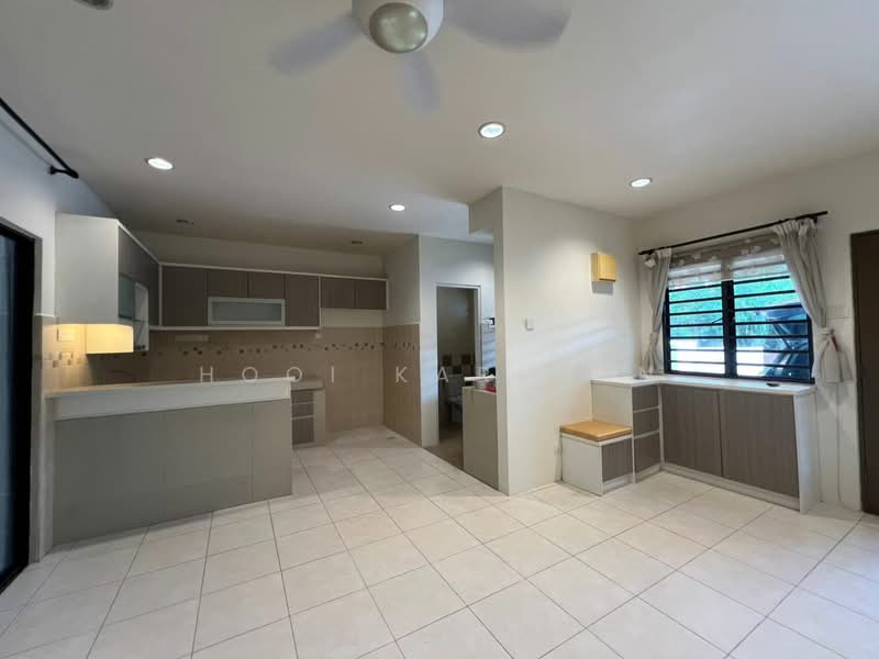 Townhouse for Sale in Kampung Sungai Kayu Ara (Petaling Jaya) - Hooi Karlmen - Kitchen - PropertyGuru.com.my