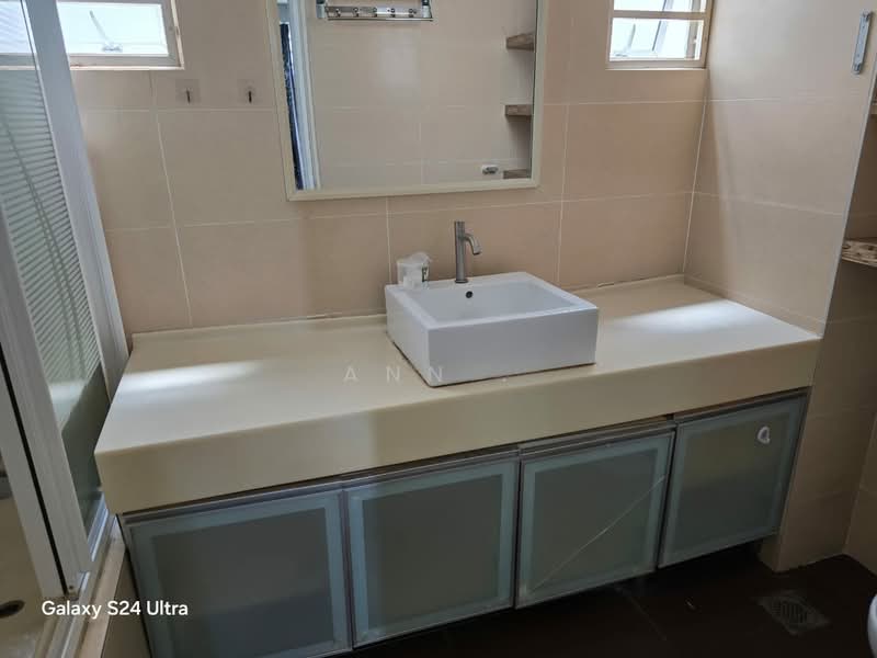 Service Residence for Sale at Main Place Residence - Ann . - Bathroom - PropertyGuru.com.my