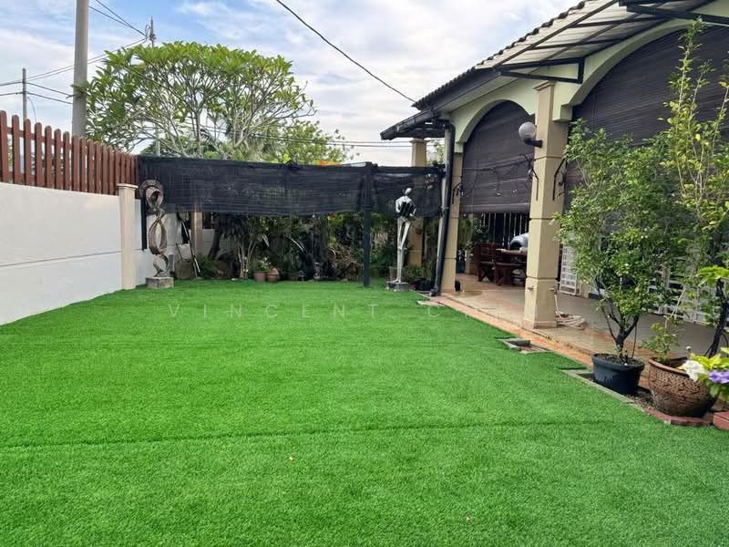 1-storey Terraced House for Sale in Tambun (Perak) - Vincent Chin - Garden - PropertyGuru.com.my