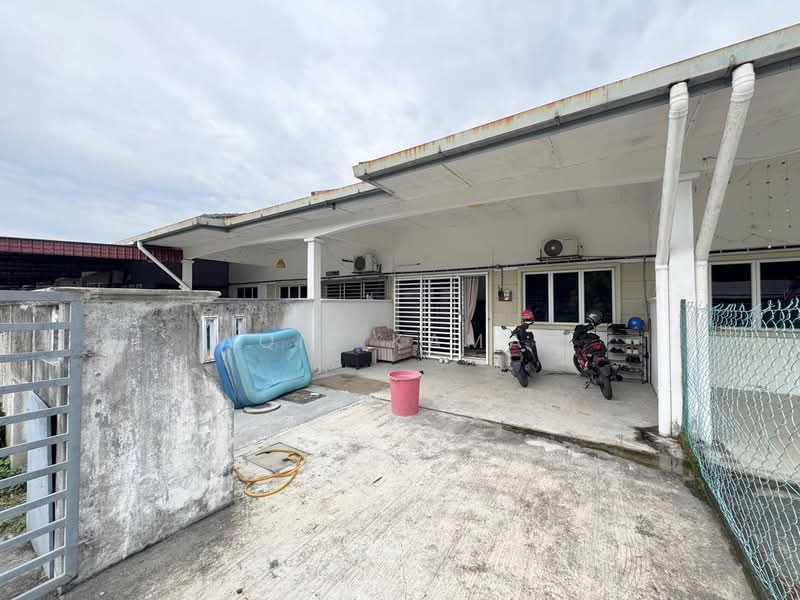 Rumah Teres untuk Dijual di Klang (Selangor) - Aqil Kamal - Exterior - PropertyGuru.com.my
