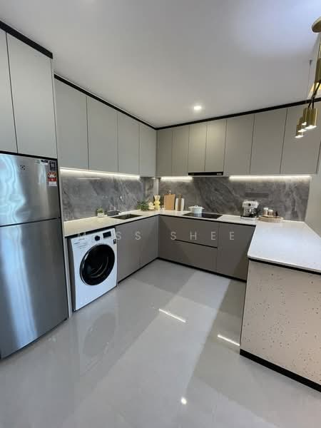 Apartment for Sale at R&F Princess Cove Phase 3-New Casa Suites - Miss Shee - Kitchen - PropertyGuru.com.my