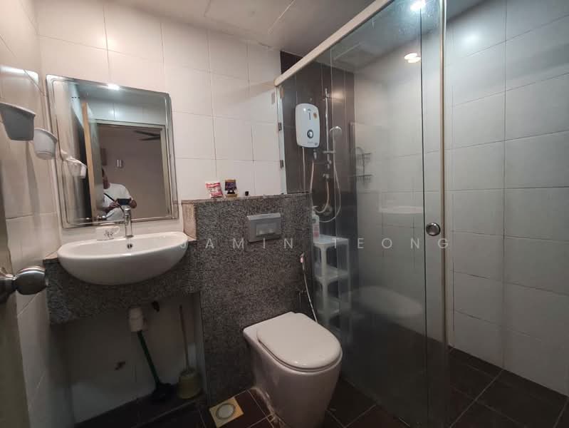 Service Residence for Rent at Pacific Place - Benjamin Teong - Bathroom - PropertyGuru.com.my