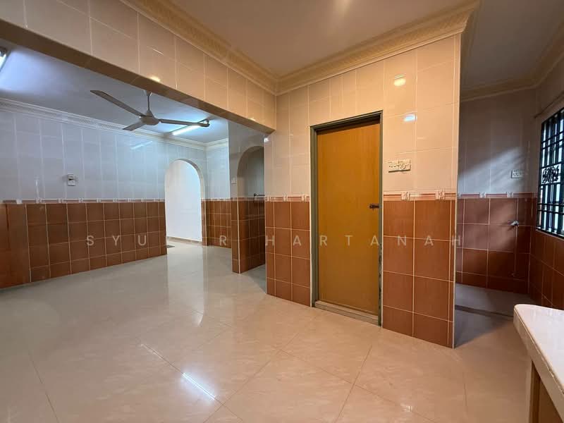 Rumah Teres 2 Tingkat untuk Dijual di Batu Caves (Selangor) - Syukor Hartanah - Kitchen - PropertyGuru.com.my