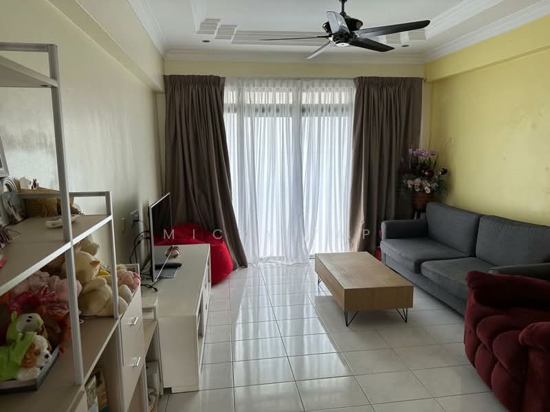 Kondominium untuk Dijual di Menara Greenview - Micky Yap - Living Room - PropertyGuru.com.my