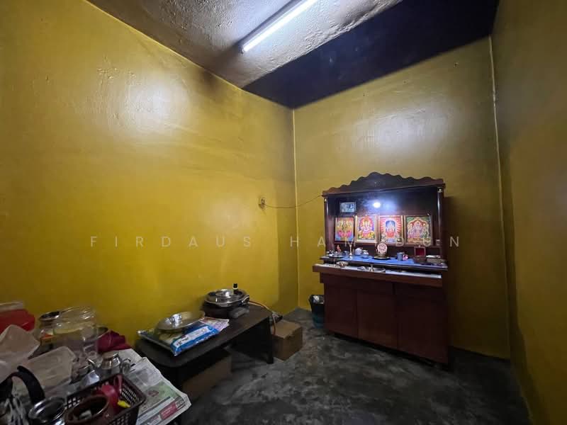 1-storey Terraced House for Sale in Taman Jaya Utama (Telok Panglima Garang) - Firdaus Hamidun - PropertyGuru.com.my