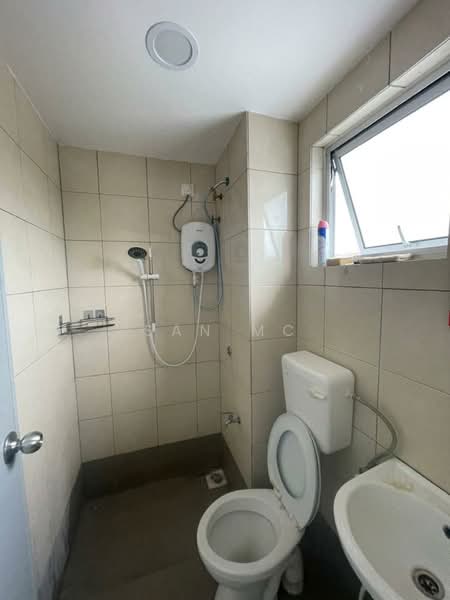 Townhouse for Rent in Taman Bangi Villa (Bangi) - San MC - Bathroom - PropertyGuru.com.my