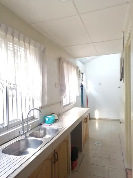 Rumah Teres untuk Dijual di Bukit Rahman Putra (Sungai Buloh) - Eunice Lai - Kitchen - PropertyGuru.com.my