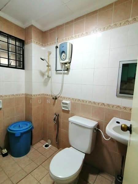 Rumah Teres untuk Dijual di Bukit Rahman Putra (Sungai Buloh) - Eunice Lai - Bathroom - PropertyGuru.com.my