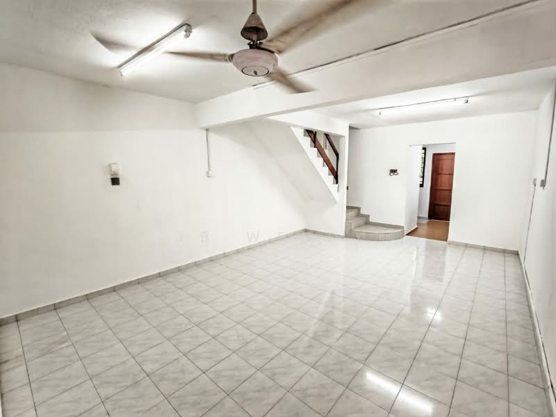 Rumah Teres 2 Tingkat untuk Dijual di Taman Desa Cemerlang (Ulu Tiram) - JB Wendy - PropertyGuru.com.my