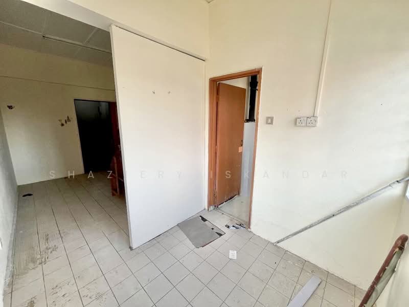 Kedai / Pejabat untuk Disewa di Taman Sri Gombak (Gombak) - Shaziery Iskandar - PropertyGuru.com.my