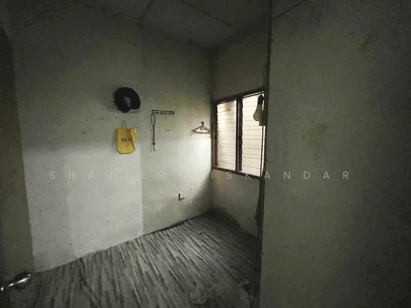 Kedai / Pejabat untuk Disewa di Taman Sri Gombak (Gombak) - Shaziery Iskandar - PropertyGuru.com.my