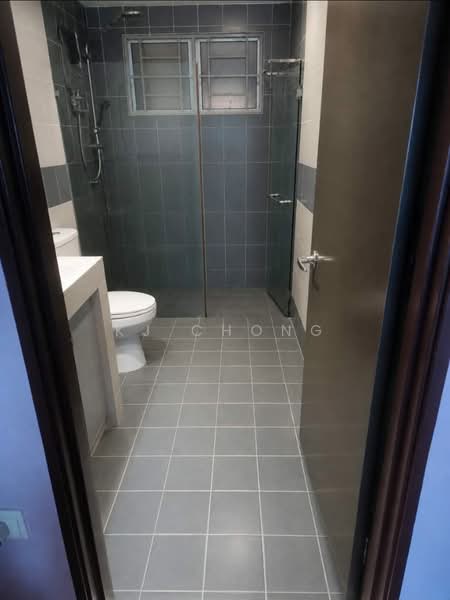 Servis Apartment untuk Dijual di Koi Kinrara - KJ Chong - Bathroom - PropertyGuru.com.my