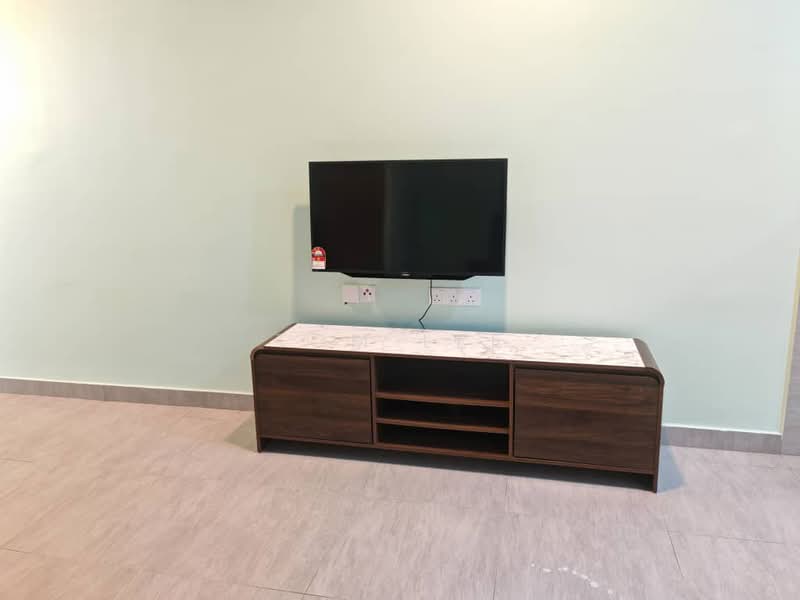 Servis Apartment untuk Disewa di SUNSURIA FORUM SERVICED APARTMENT - Tom Lee - Living Room - PropertyGuru.com.my
