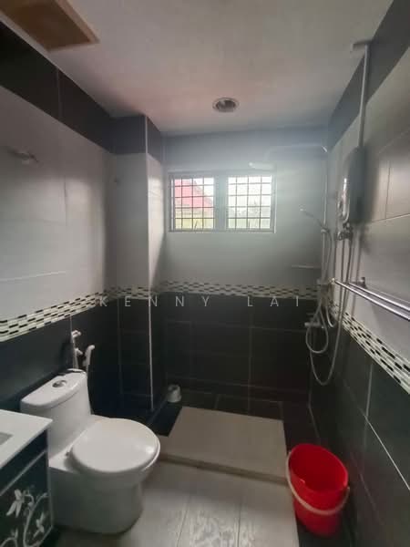 Condominium for Rent at Sl11 - Kenny Lai - Bathroom - PropertyGuru.com.my