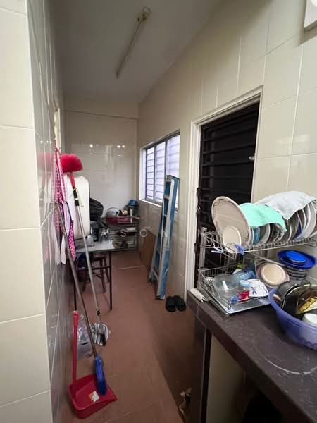 Rumah Teres 2 Tingkat untuk Dijual di Bandar Botanic (Klang) - Jason Ng - Kitchen - PropertyGuru.com.my