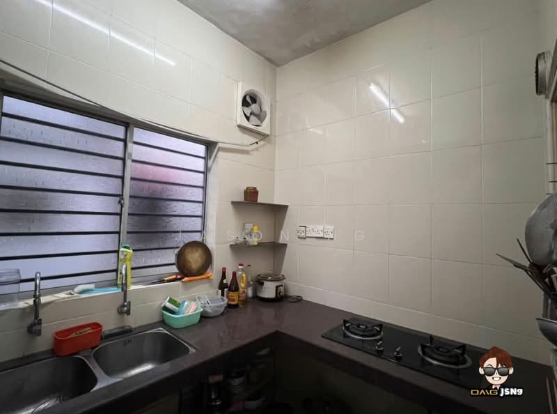 Rumah Teres 2 Tingkat untuk Dijual di Bandar Botanic (Klang) - Jason Ng - Kitchen - PropertyGuru.com.my
