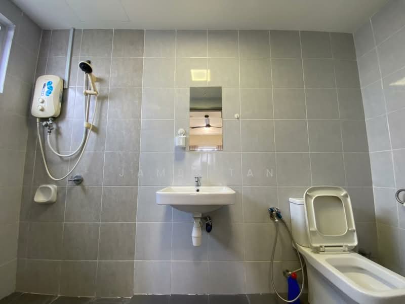 Condominium for Rent at The Edge Residence - James Tan - Bathroom - PropertyGuru.com.my