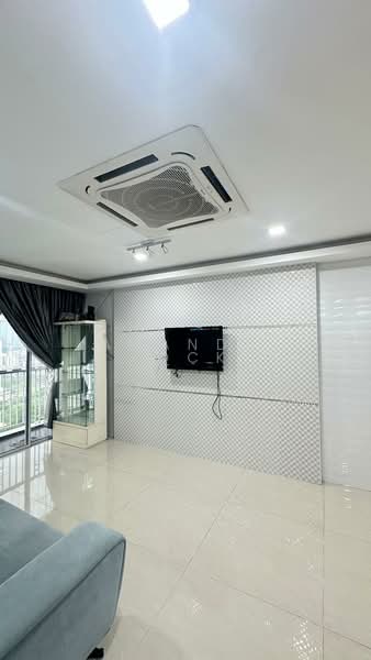 Servis Apartment untuk Disewa di Koi Kinrara - Amanda Lock - Living Room - PropertyGuru.com.my