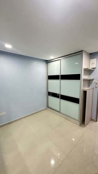 Servis Apartment untuk Disewa di Koi Kinrara - Amanda Lock - Bedroom - PropertyGuru.com.my