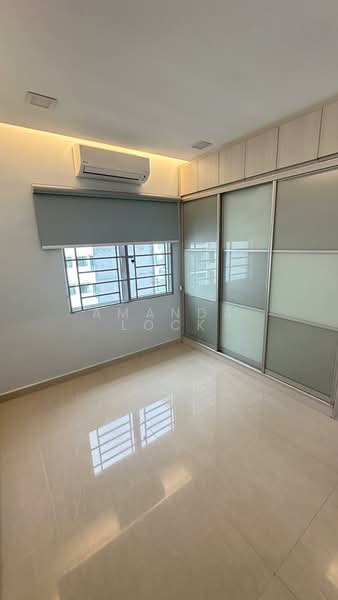Servis Apartment untuk Disewa di Koi Kinrara - Amanda Lock - Bedroom - PropertyGuru.com.my