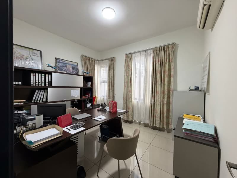 Semi-Detached House for Sale in Taman Kempas Utama (Tebrau) - Sandra Gan - Study - PropertyGuru.com.my