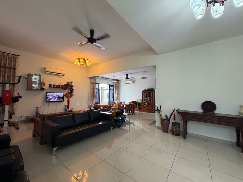 Semi-Detached House for Sale in Taman Kempas Utama (Tebrau) - Sandra Gan - Living Room - PropertyGuru.com.my
