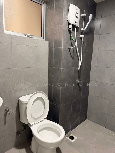 Condominium for Rent at Residensi Sateria - Jonco Cheong - Bathroom - PropertyGuru.com.my