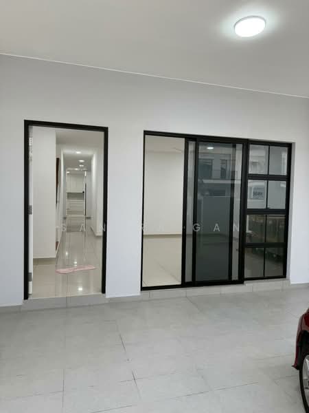 Rumah Kluster untuk Disewa di Iskandar Puteri (Nusajaya) (Johor) - Sandra Gan - Corridor - PropertyGuru.com.my