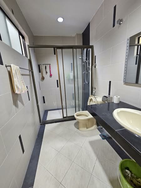 Semi-Detached House for Sale in Damansara Heights (Kuala Lumpur) - Aivan Ng - Bathroom - PropertyGuru.com.my
