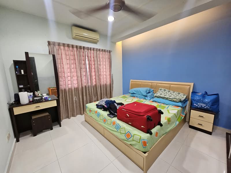Semi-Detached House for Sale in Damansara Heights (Kuala Lumpur) - Aivan Ng - Bedroom - PropertyGuru.com.my