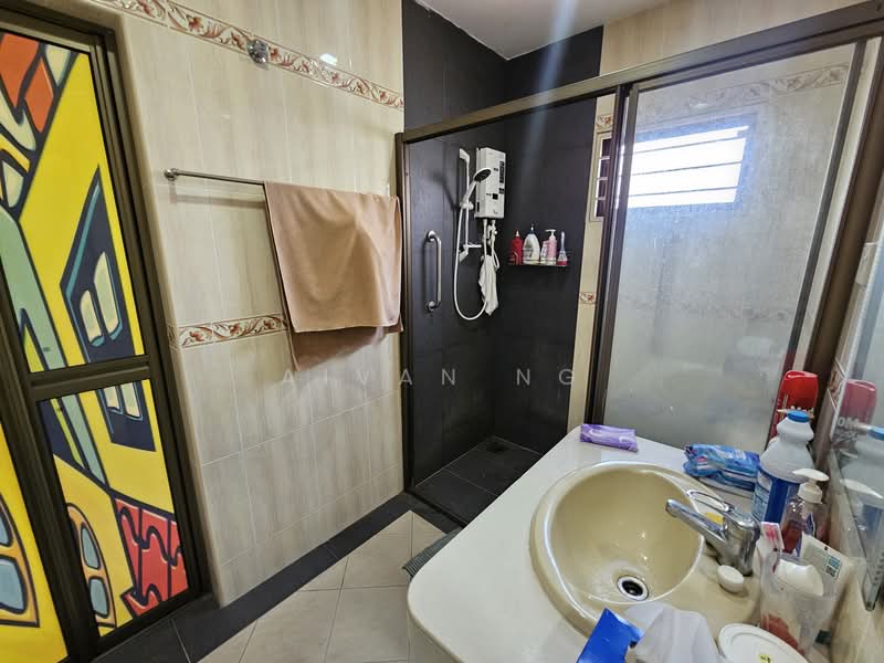 Semi-Detached House for Sale in Damansara Heights (Kuala Lumpur) - Aivan Ng - Bathroom - PropertyGuru.com.my
