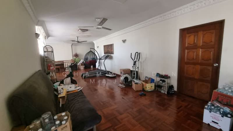 Rumah Banglo untuk Dijual di SS7 (Petaling Jaya) - Mohammad Din Majid - Living Room - PropertyGuru.com.my