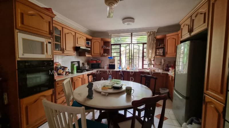 Rumah Banglo untuk Dijual di SS7 (Petaling Jaya) - Mohammad Din Majid - Kitchen - PropertyGuru.com.my