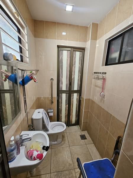 Semi-Detached House for Sale in Damansara Heights (Kuala Lumpur) - Charisse Ng - Bathroom - PropertyGuru.com.my