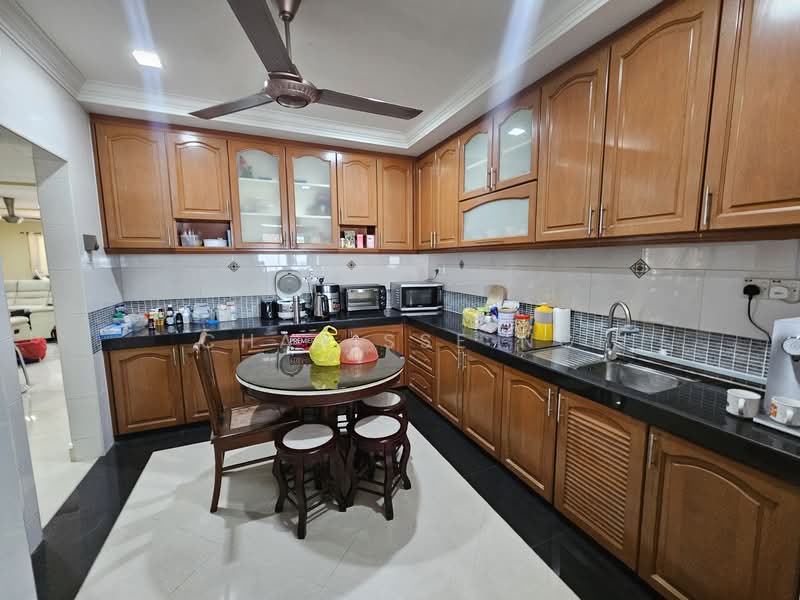 Semi-Detached House for Sale in Damansara Heights (Kuala Lumpur) - Charisse Ng - Kitchen - PropertyGuru.com.my