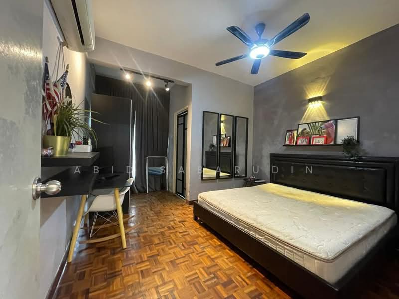 Condominium for Sale at Waizuri 1 - Abid Sabarudin - Bedroom - PropertyGuru.com.my