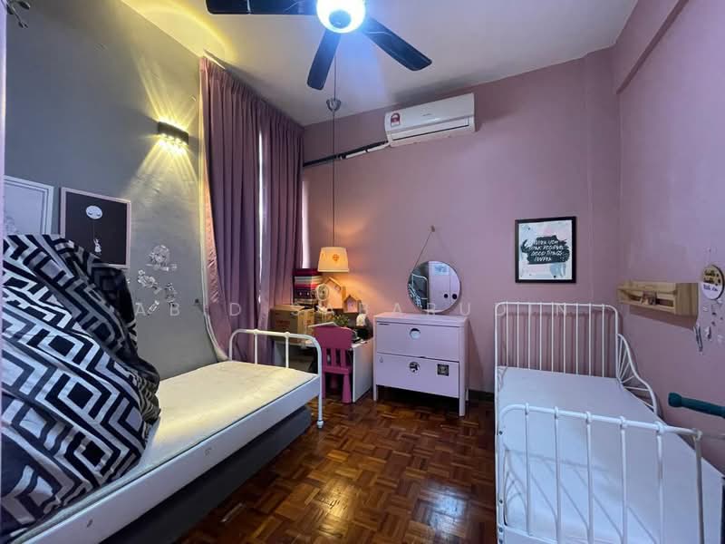 Condominium for Sale at Waizuri 1 - Abid Sabarudin - Bedroom - PropertyGuru.com.my