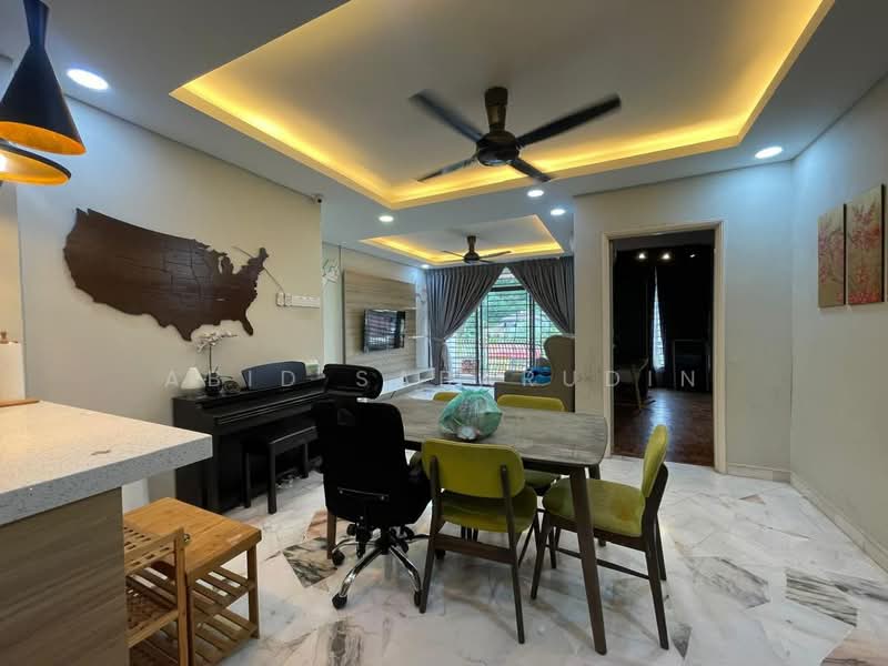 Condominium for Sale at Waizuri 1 - Abid Sabarudin - Living Room - PropertyGuru.com.my