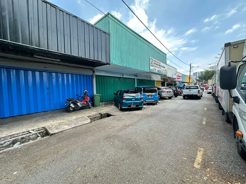 Shop for Rent in Kepong Baru (Kepong) - Benz Low - Exterior - PropertyGuru.com.my