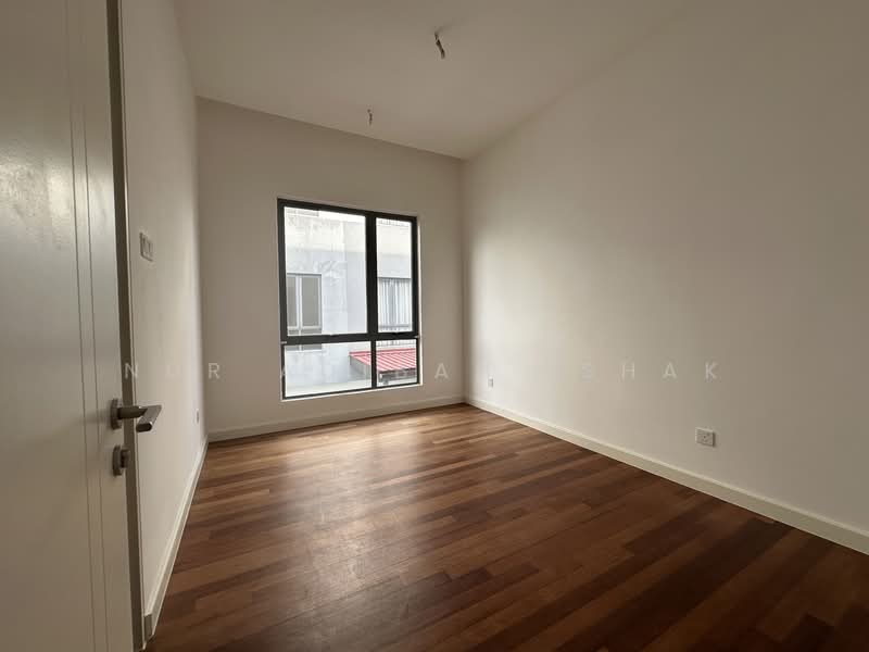 Rumah Berkembar untuk Dijual di Shah Alam (Selangor) - Nur Adibah Ishak - PropertyGuru.com.my