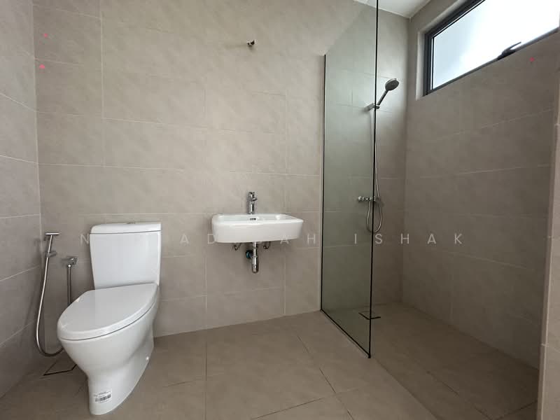 Rumah Berkembar untuk Dijual di Shah Alam (Selangor) - Nur Adibah Ishak - PropertyGuru.com.my