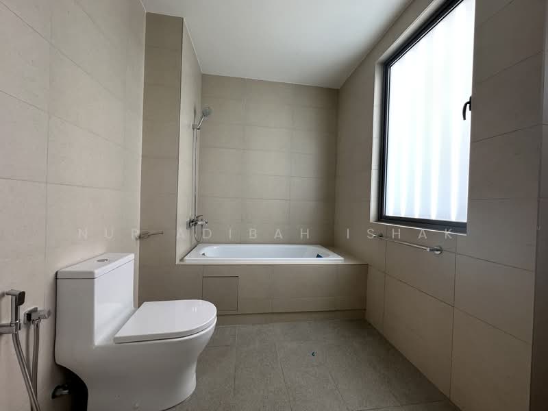 Rumah Berkembar untuk Dijual di Shah Alam (Selangor) - Nur Adibah Ishak - PropertyGuru.com.my