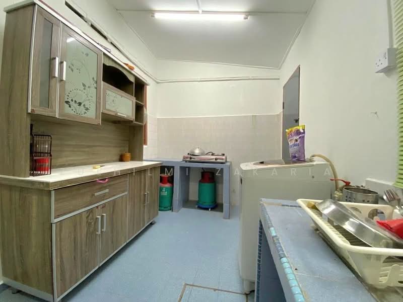 Rumah Teres 2 Tingkat untuk Disewa di Taman Koperasi Cuepacs (Cheras) - Zulhilmi Zakaria - Kitchen - PropertyGuru.com.my