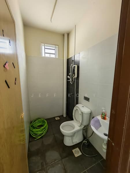 Rumah Berkembar untuk Disewa di Sungai Jawi (Penang) - Jeff Koay - Bathroom - PropertyGuru.com.my