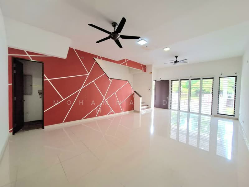 Rumah Teres untuk Dijual di Alam Impian (Shah Alam) - Mohammad Din Majid - Living Room - PropertyGuru.com.my