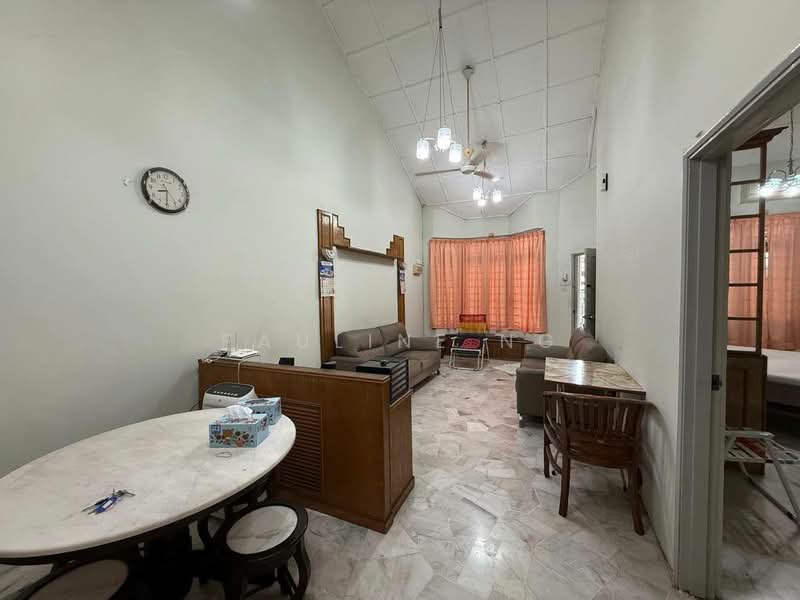 Rumah Teres untuk Dijual di Bandar Baru Uda (Johor Bahru) - Pauline Ng - Living Room - PropertyGuru.com.my